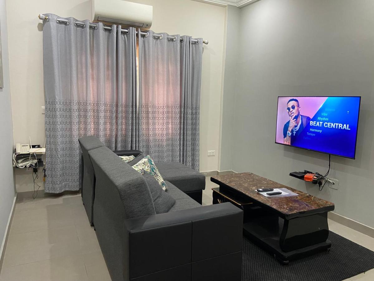 Queens View Apartment Accra Luaran gambar