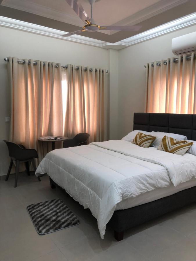 Queens View Apartment Accra Luaran gambar