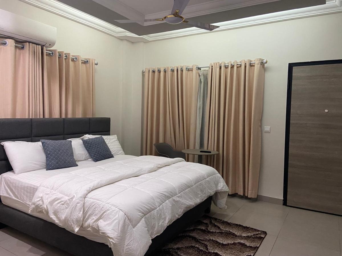 Queens View Apartment Accra Luaran gambar
