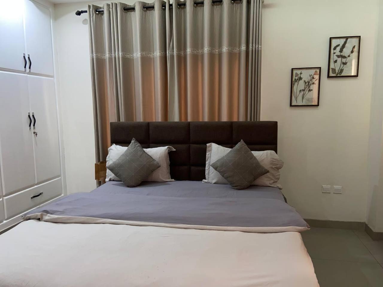 Queens View Apartment Accra Luaran gambar