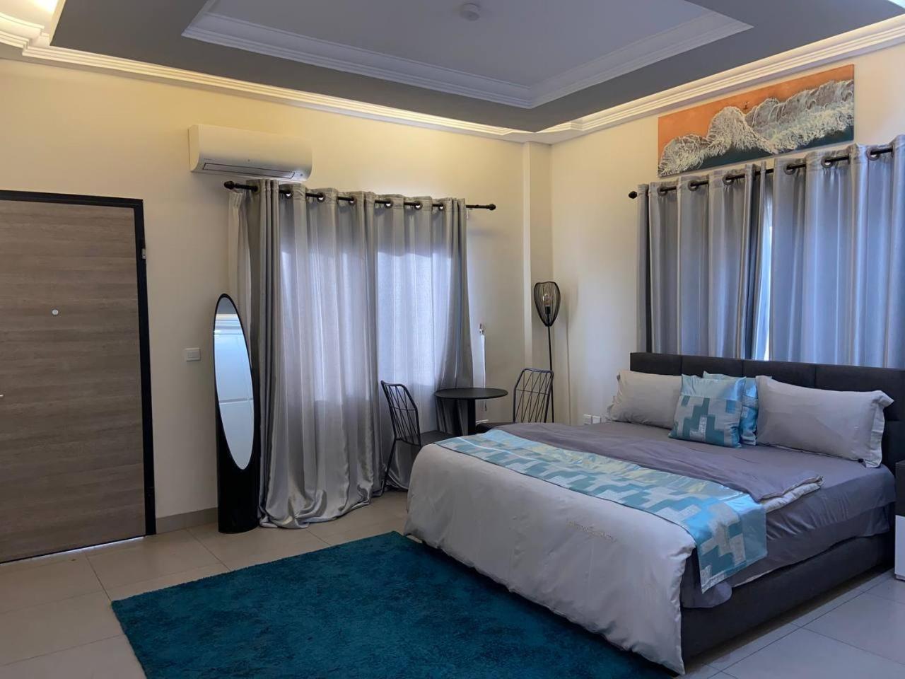 Queens View Apartment Accra Luaran gambar