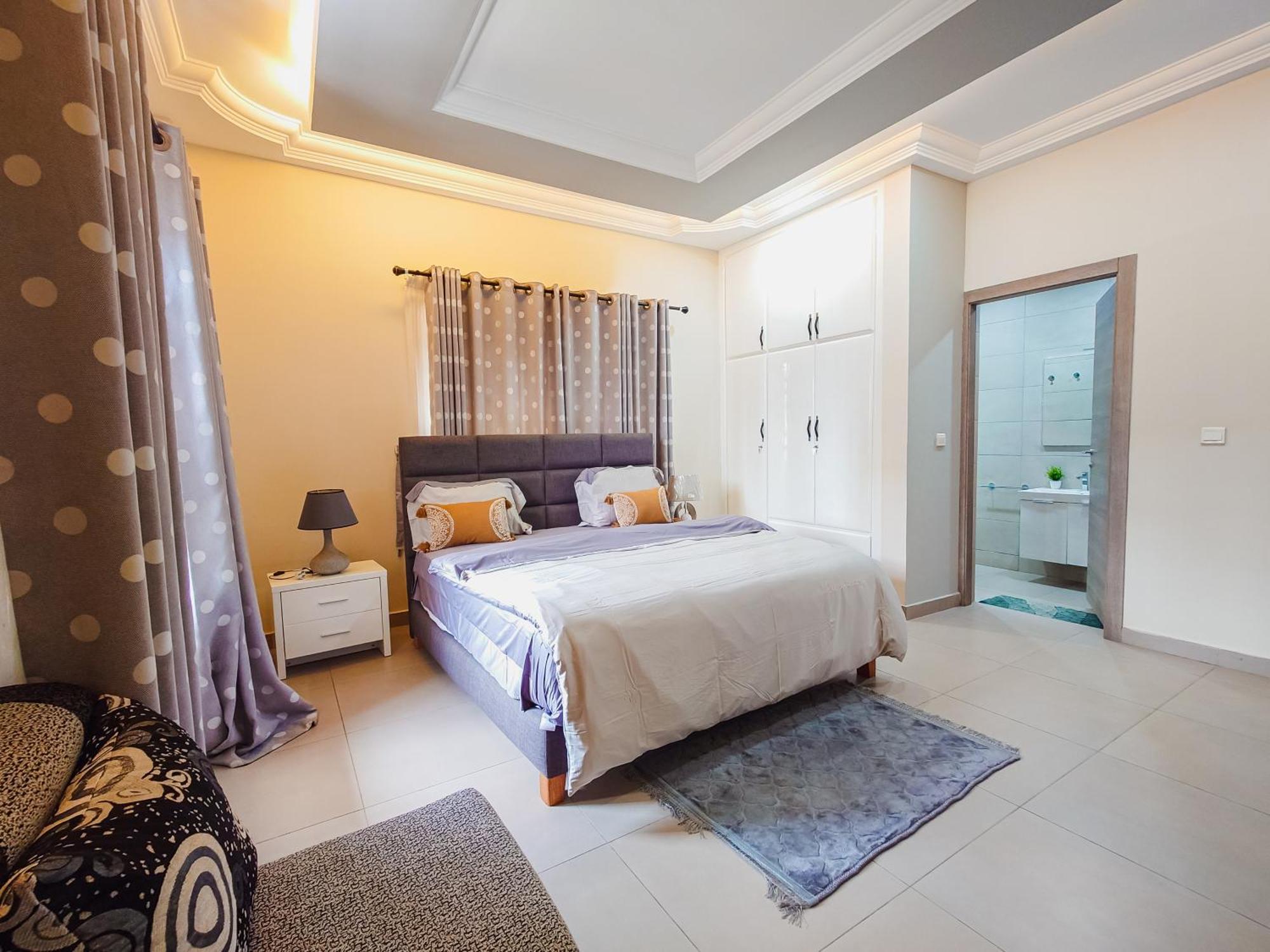Queens View Apartment Accra Luaran gambar