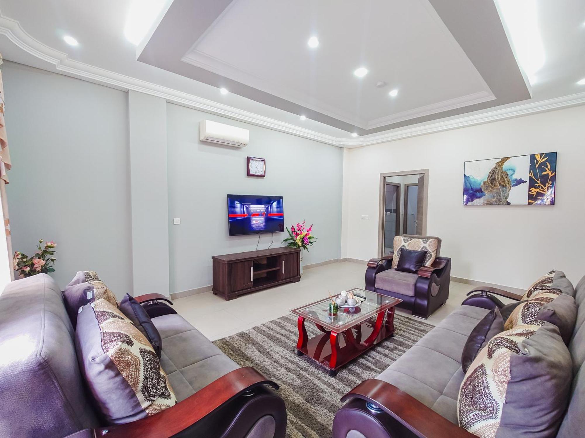 Queens View Apartment Accra Luaran gambar