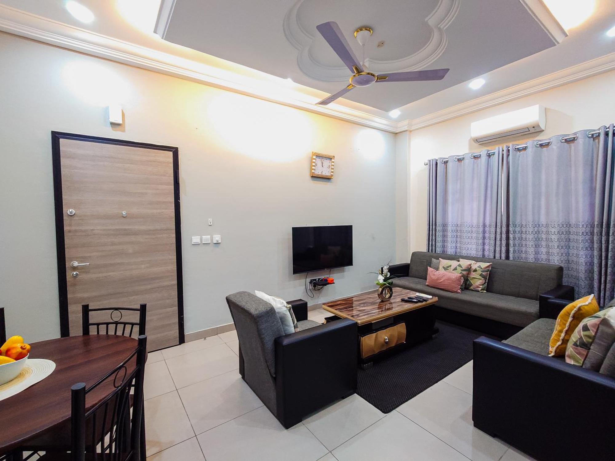 Queens View Apartment Accra Luaran gambar